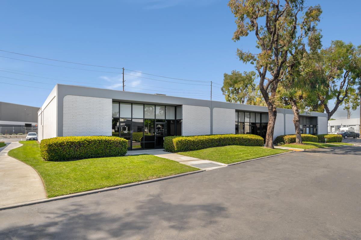 5,000 SF Industrial Space in Garden Grove, CA Photo